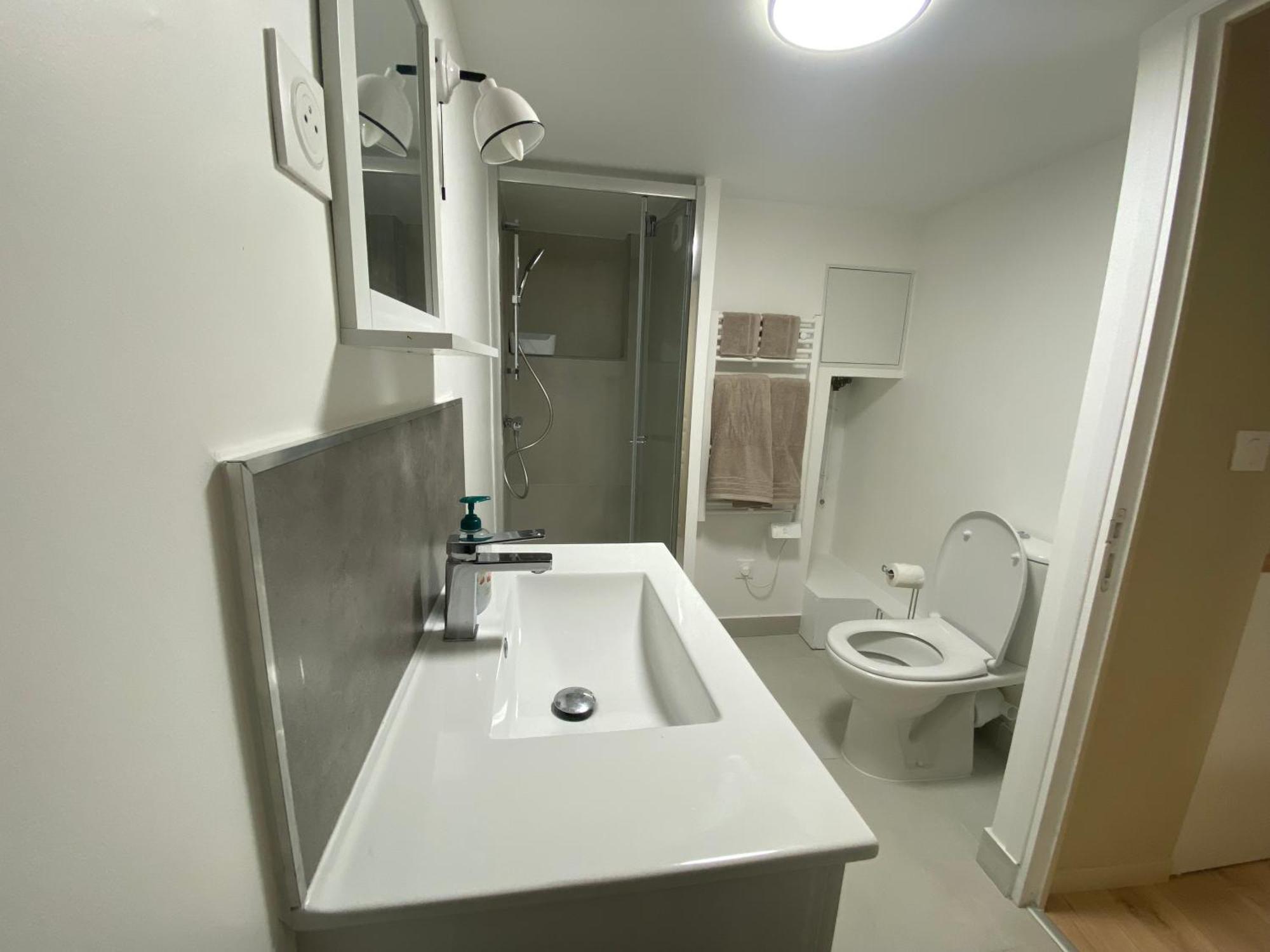 Apartment A Centre, Proche Gare, 22 Min De Paris St Lazare *
